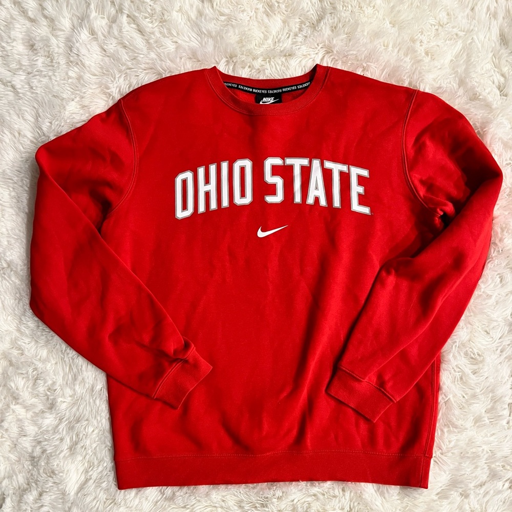The Ohio State crewneck sweatshirt - Nike size medium! Great condition ❤️🤍